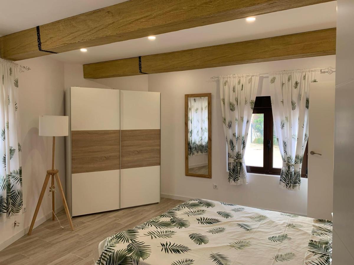 Valverde Alojamiento Con Amplio Salon Y Chimenea.アパートメント エクステリア 写真